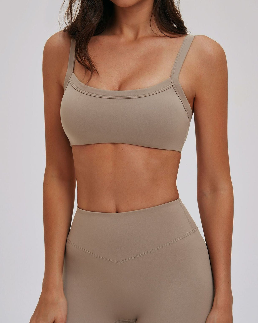 Brassiere nude