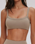 Brassiere nude