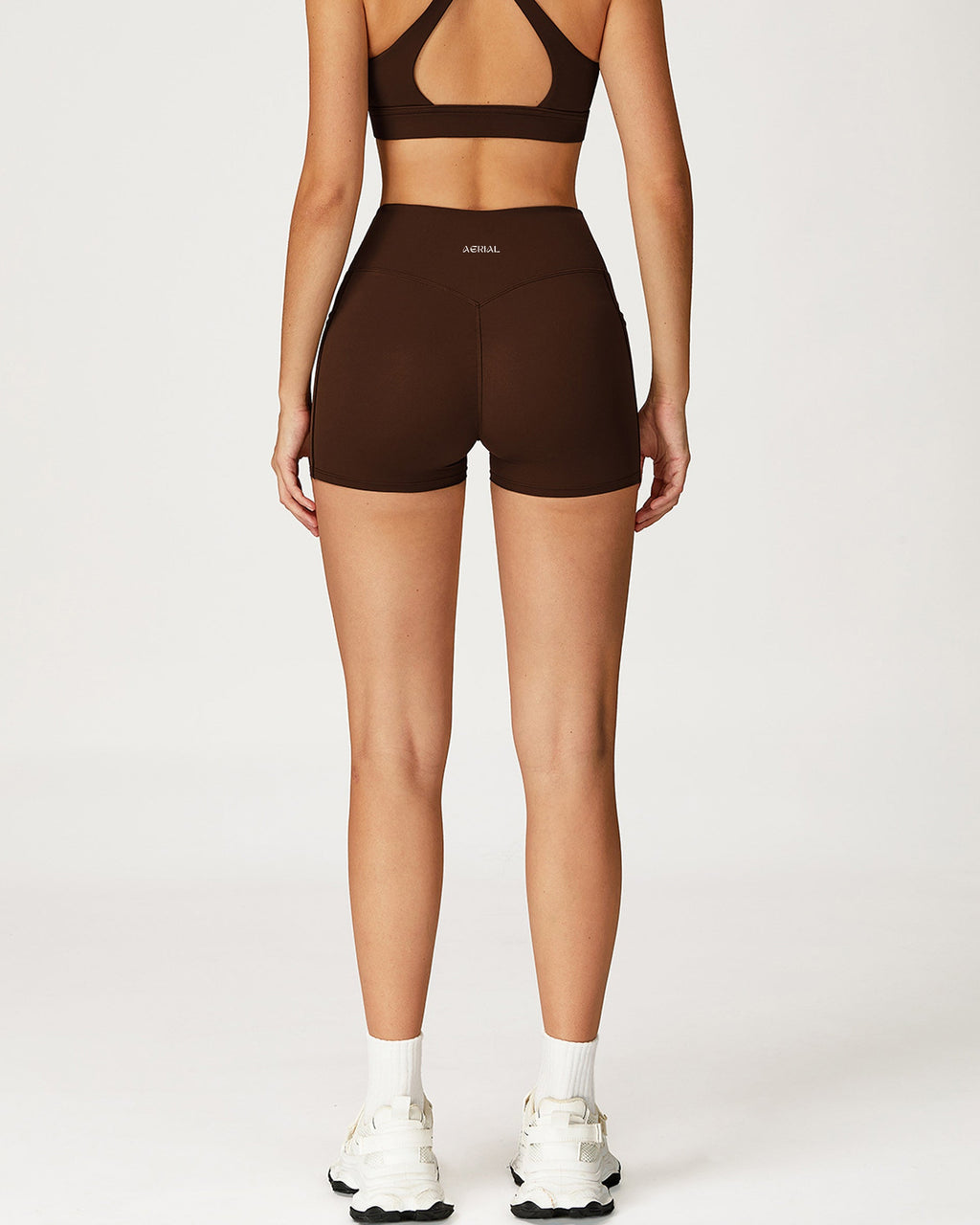 Short marron poche latéral